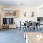 Luxurious House Jaubelli Villa Platanion