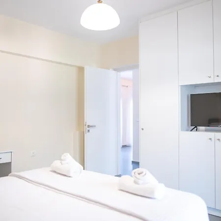 Luxurious House Jaubelli Villa Platánion