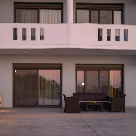 Luxurious House Jaubelli