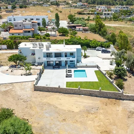 Luxurious House Jaubelli Platánion