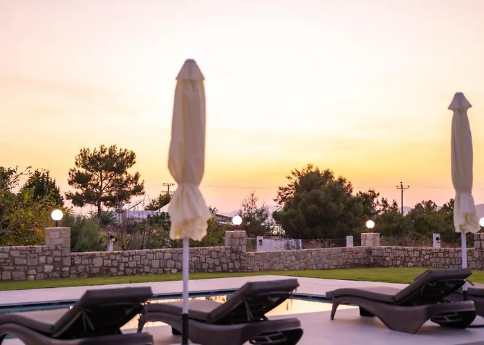 Luxurious House Jaubelli וילה