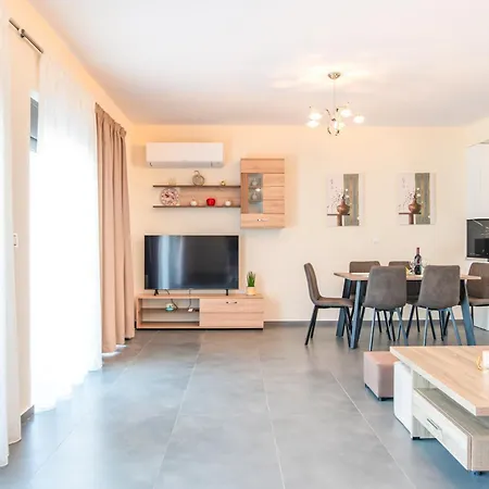 Luxurious House Jaubelli