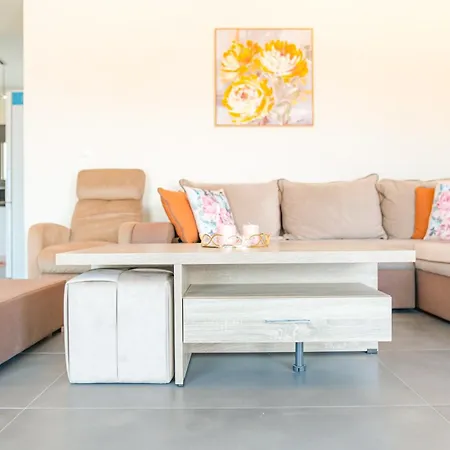 Luxurious House Jaubelli *